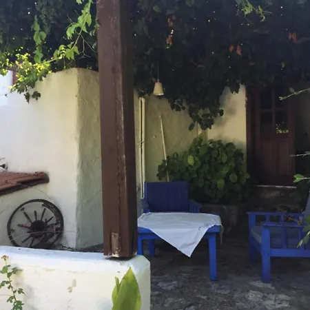 Charming Secluded 2-Bed Cottage In Kayakoy For 4